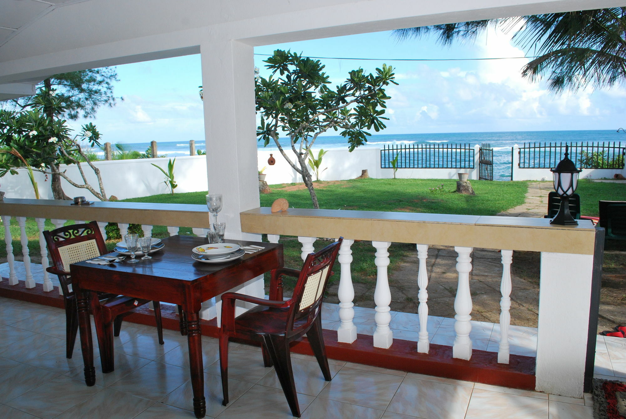 Beach House Mirissa Exterior foto